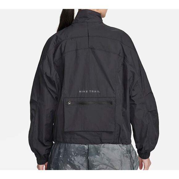 Nike Trail Women's Size XS Black Oversized Repel UV Running Jacket NWT - Picture 4 of 11